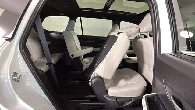 2025 White Toyota Grand Highlander Hybrid MAX Platinum AWD SUV