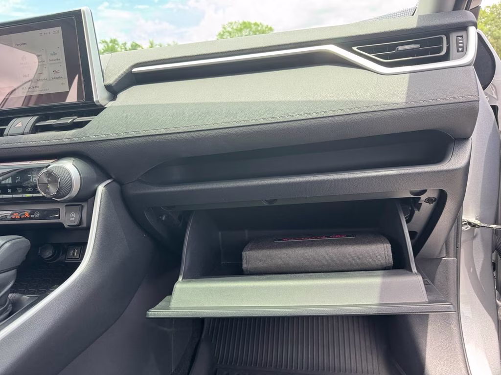 2025 Silver Sky Metallic Toyota RAV4 XLE FWD SUV