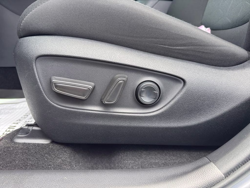 2025 Silver Sky Metallic Toyota RAV4 XLE FWD SUV