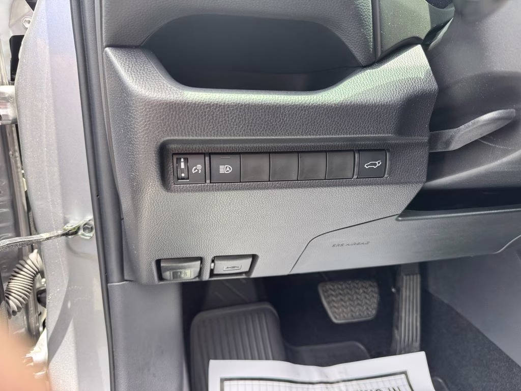 2025 Silver Sky Metallic Toyota RAV4 XLE FWD SUV