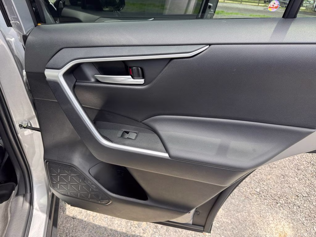 2025 Silver Sky Metallic Toyota RAV4 XLE FWD SUV