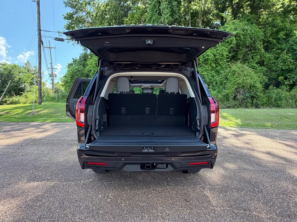 2026 Dark Matter Gray Metallic Ford Expedition Active RWD SUV