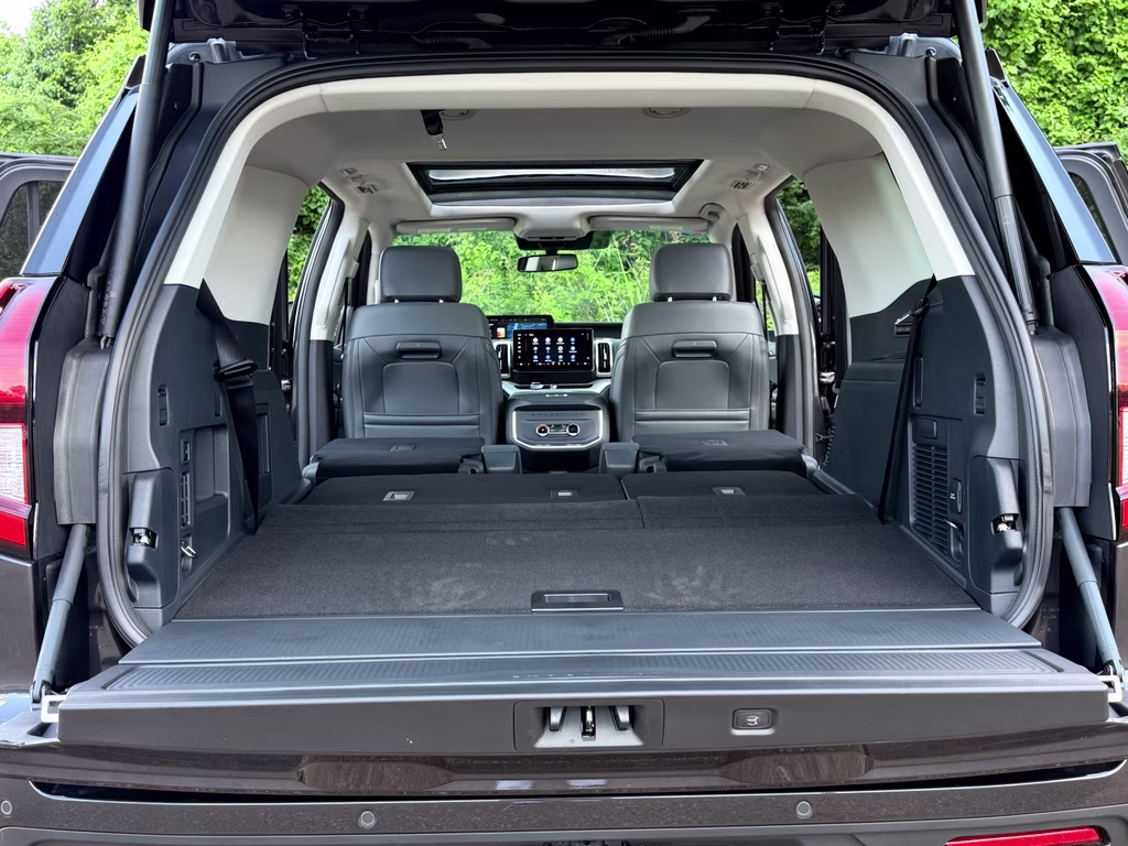 2026 Dark Matter Gray Metallic Ford Expedition Active RWD SUV