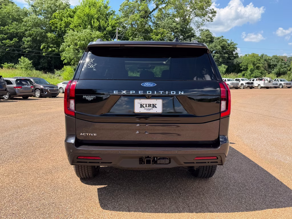 2026 Dark Matter Gray Metallic Ford Expedition Active RWD SUV