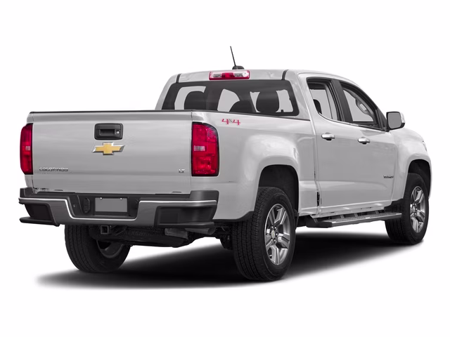 2018 Silver Ice Metallic Chevrolet Colorado 4WD LT 4X4 Truck