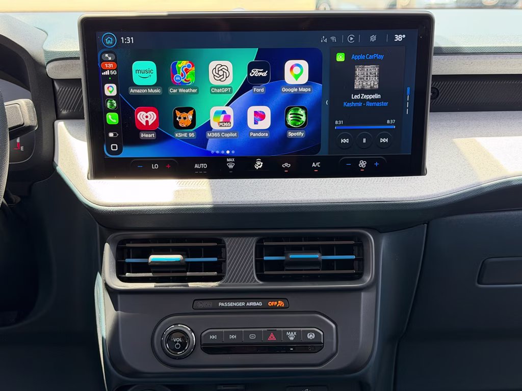 2026 Space White Metallic Ford Maverick XLT FWD Truck