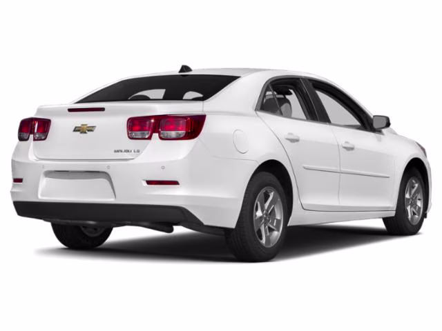 2015 White Chevrolet Malibu 2LT FWD Sedan