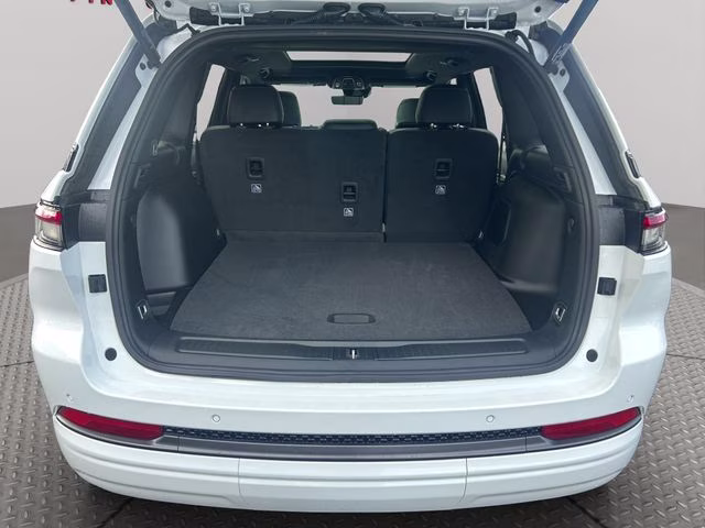 2026 Bright White Clearcoat Jeep Grand Cherokee Limited Reserve 4X4 SUV