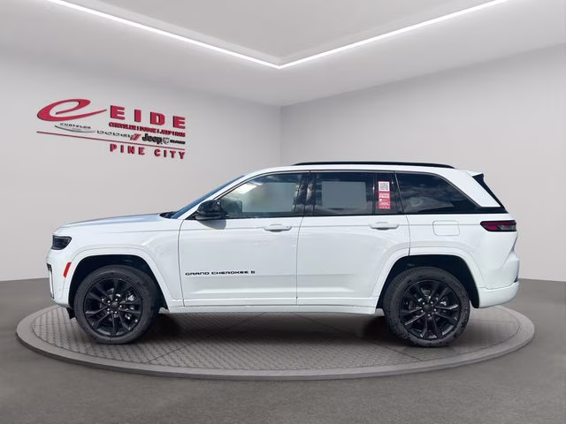 2026 Bright White Clearcoat Jeep Grand Cherokee Limited Reserve 4X4 SUV