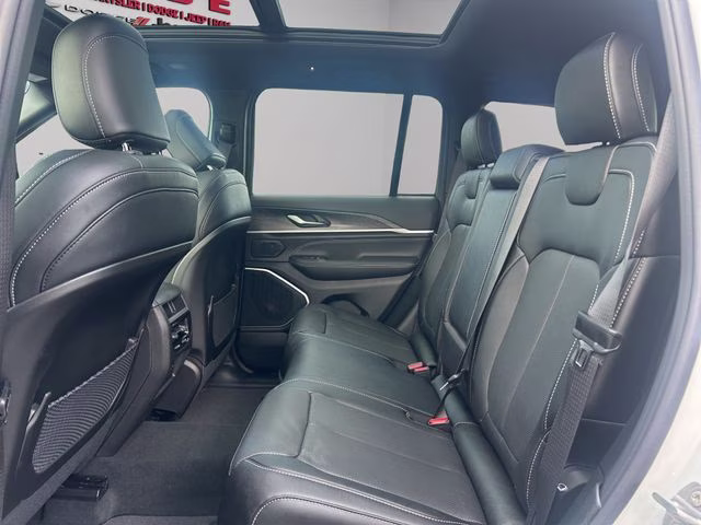 2026 Bright White Clearcoat Jeep Grand Cherokee Limited Reserve 4X4 SUV