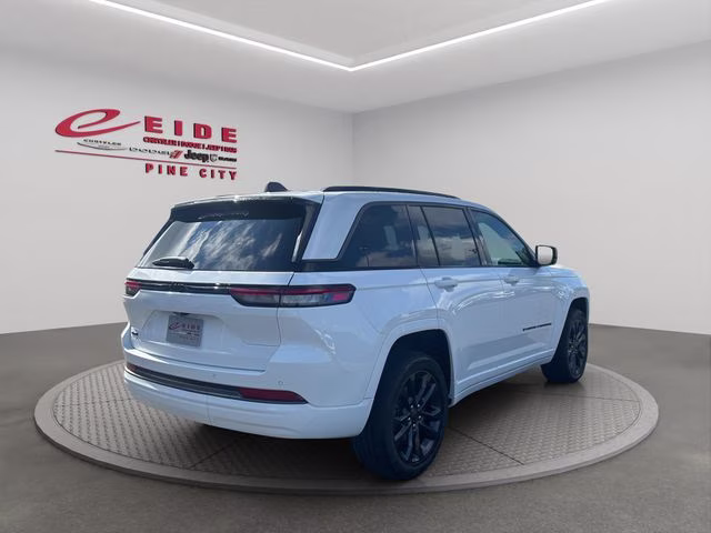 2026 Bright White Clearcoat Jeep Grand Cherokee Limited Reserve 4X4 SUV