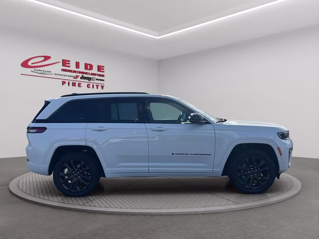 2026 Bright White Clearcoat Jeep Grand Cherokee Limited Reserve 4X4 SUV