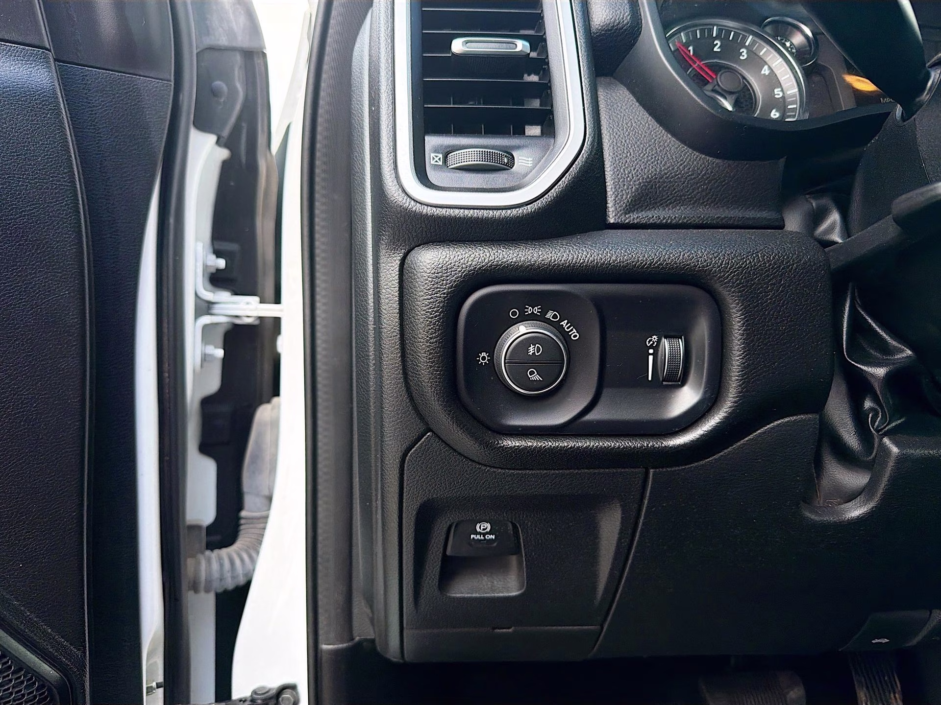 2023 Bright White Clearcoat Ram 1500 Big Horn/Lone Star 4X4 Truck