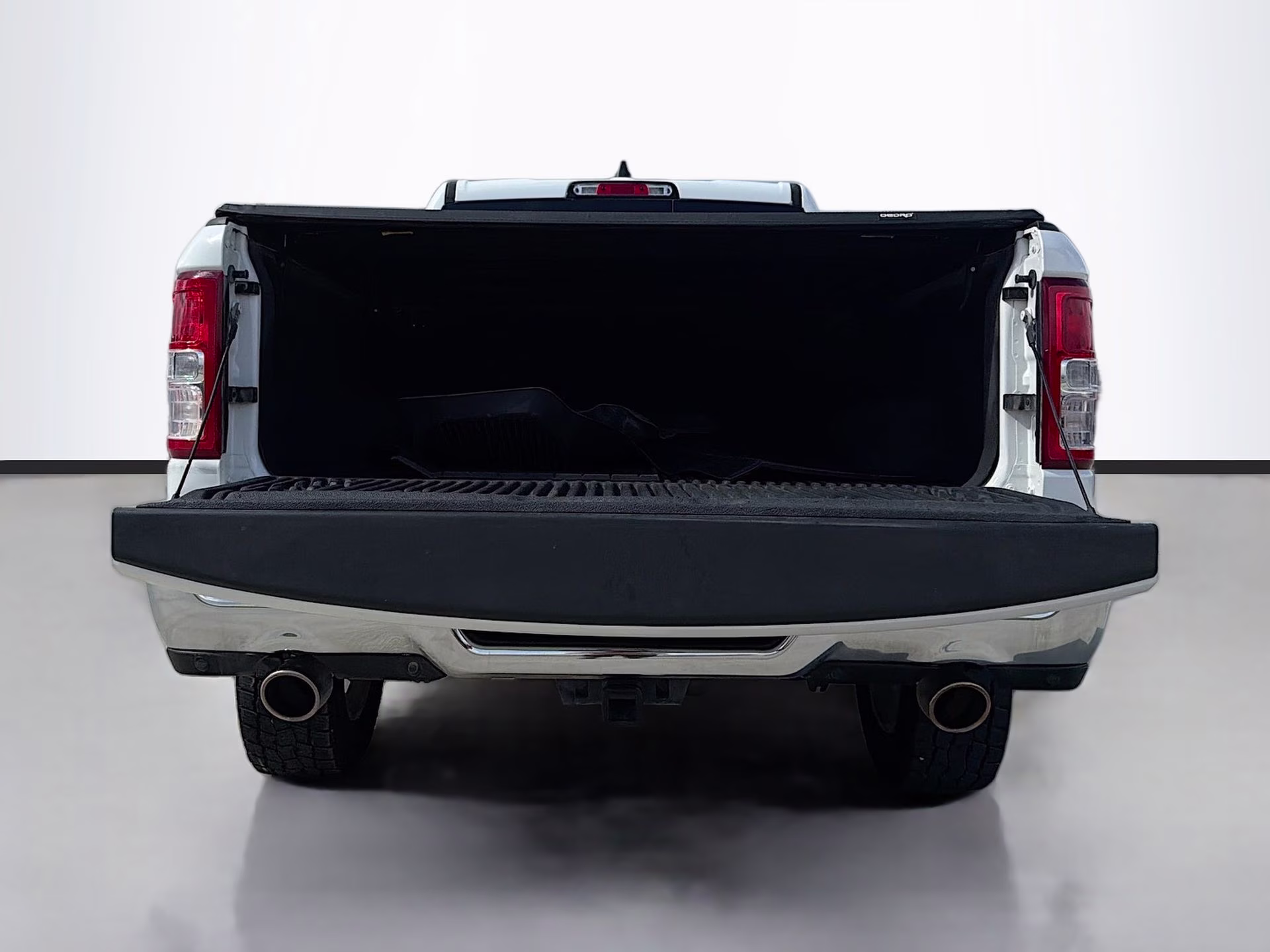 2023 Bright White Clearcoat Ram 1500 Big Horn/Lone Star 4X4 Truck
