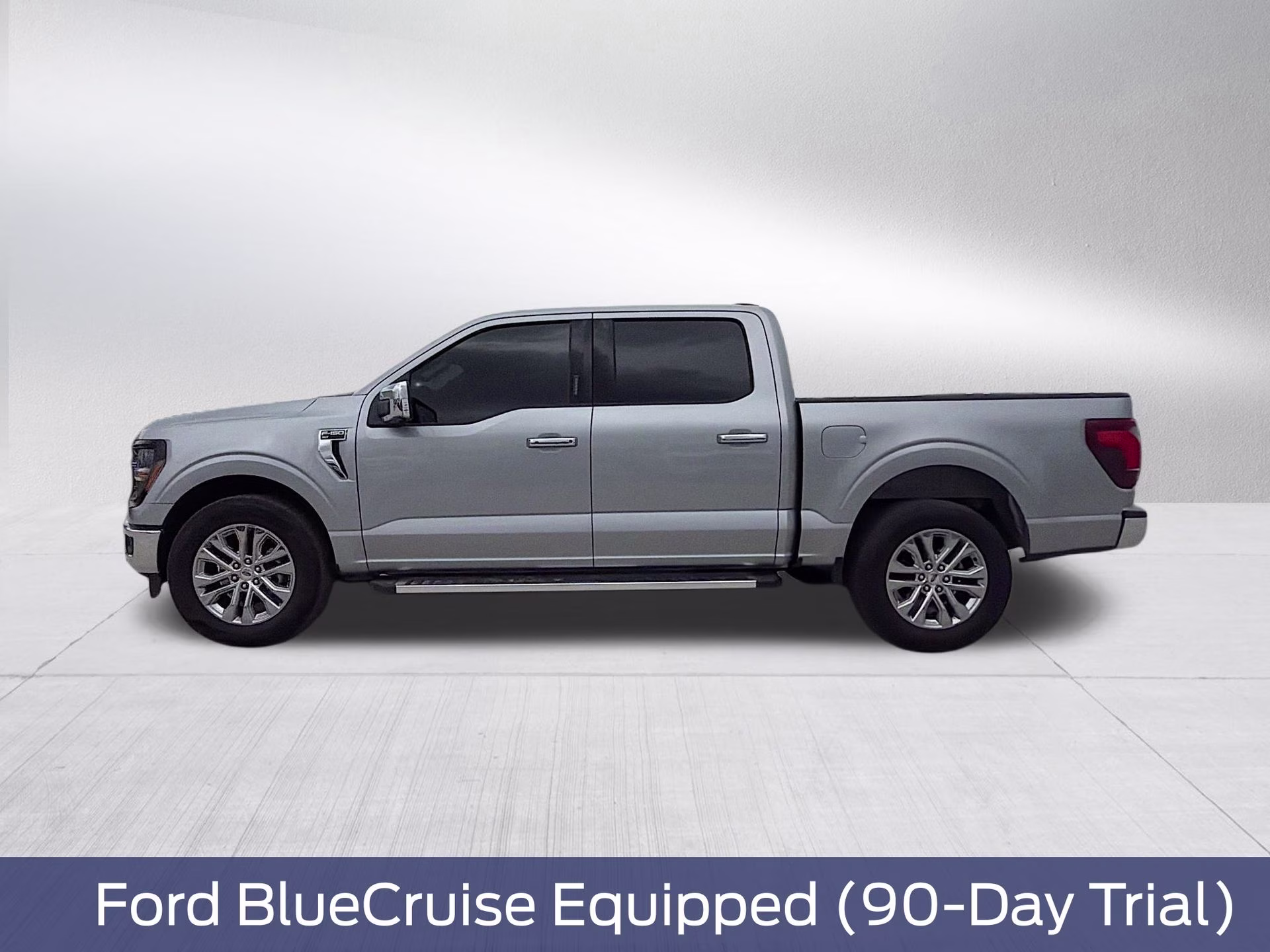 2024 Iconic Silver Metallic Ford F-150 XLT RWD Truck