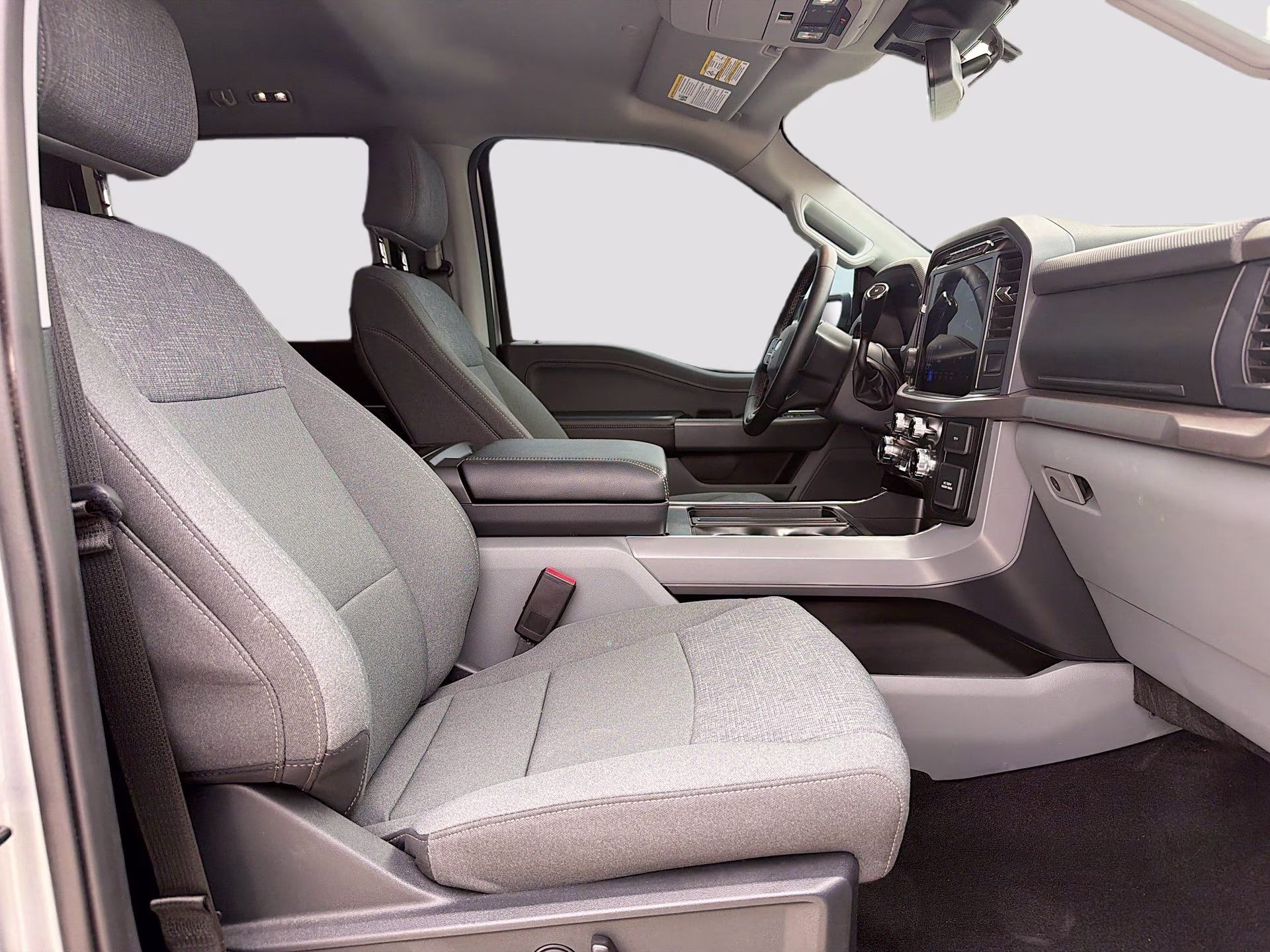 2024 Iconic Silver Metallic Ford F-150 XLT RWD Truck