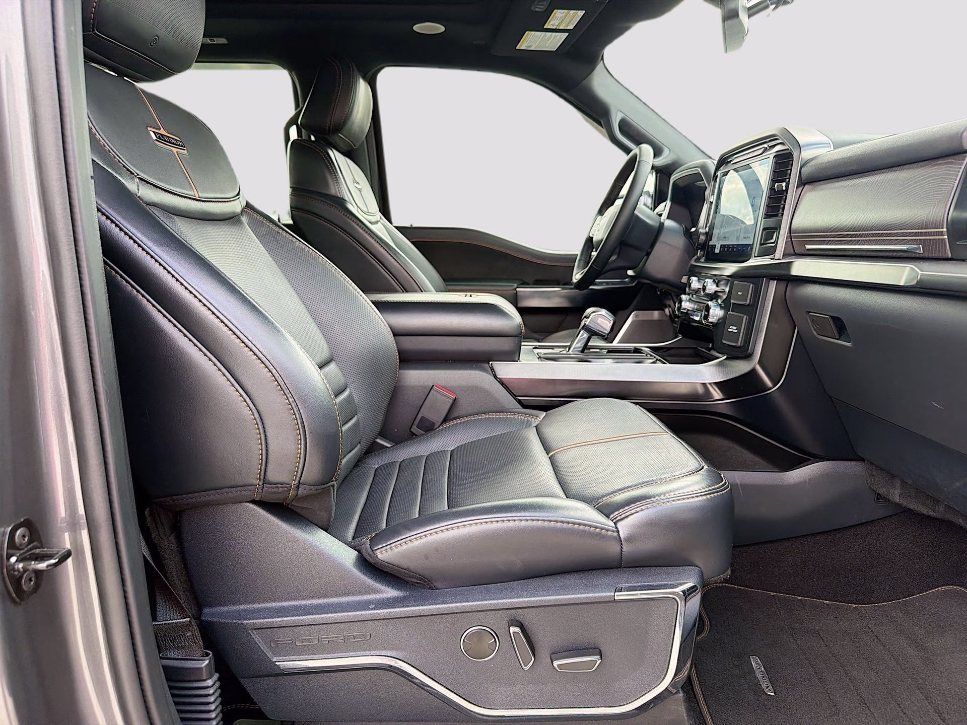 2023 Gray Metallic Ford F-150 Platinum 4X4 Truck