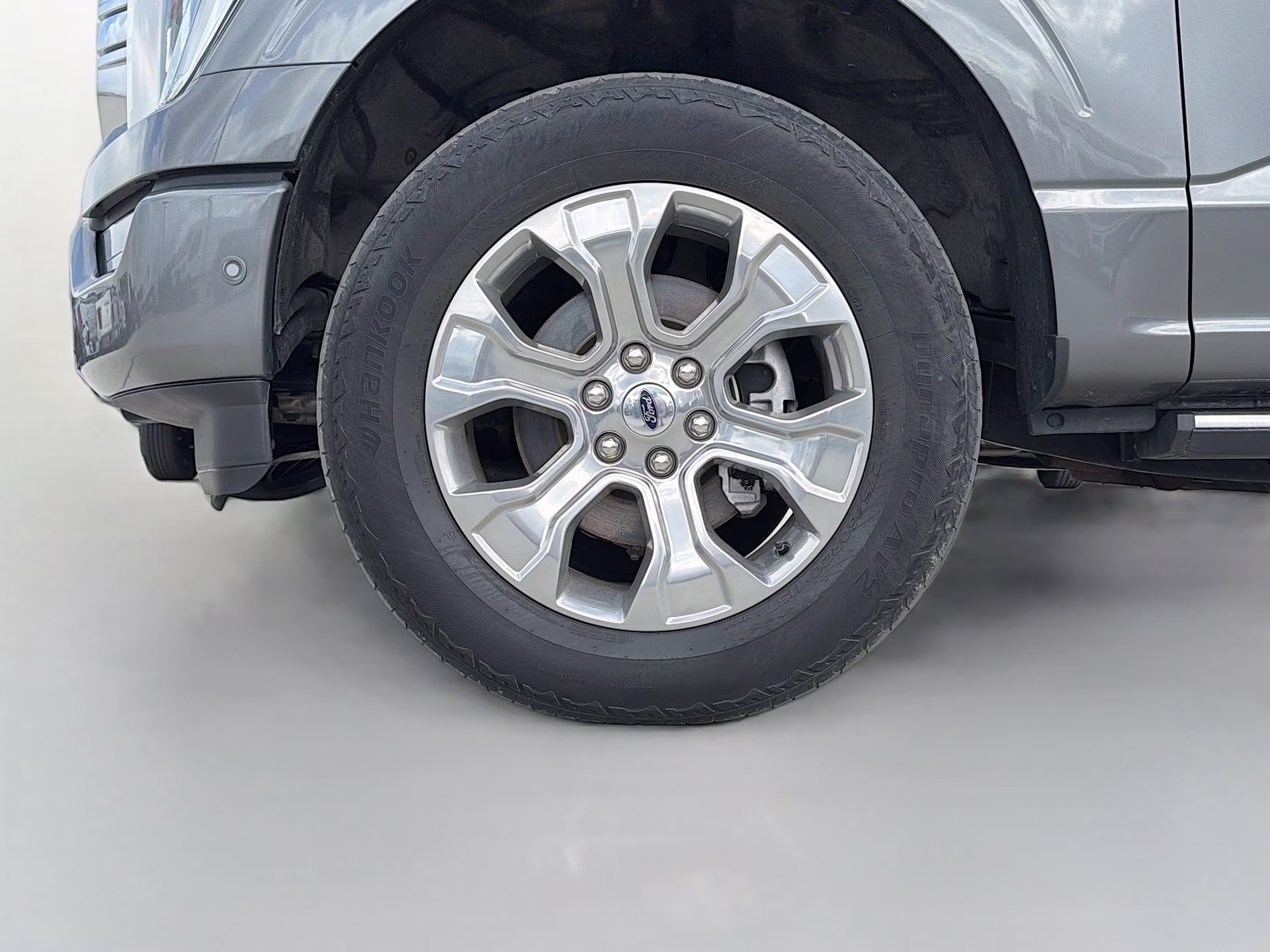 2023 Gray Metallic Ford F-150 Platinum 4X4 Truck