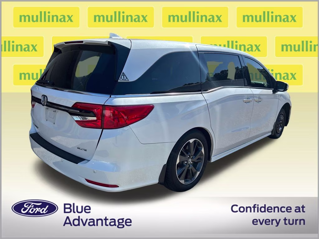 2024 Platinum White Pearl Honda Odyssey Elite FWD Van