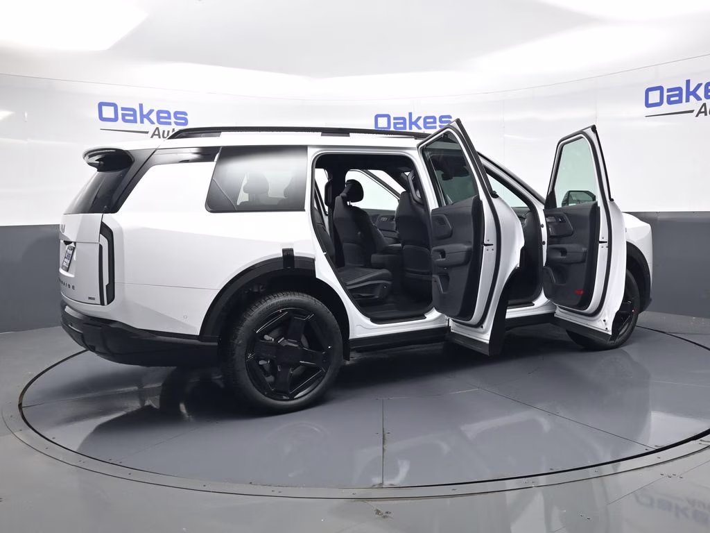 2027 Glacial White Pearl Kia Telluride Hybrid X-Line SX AWD SUV