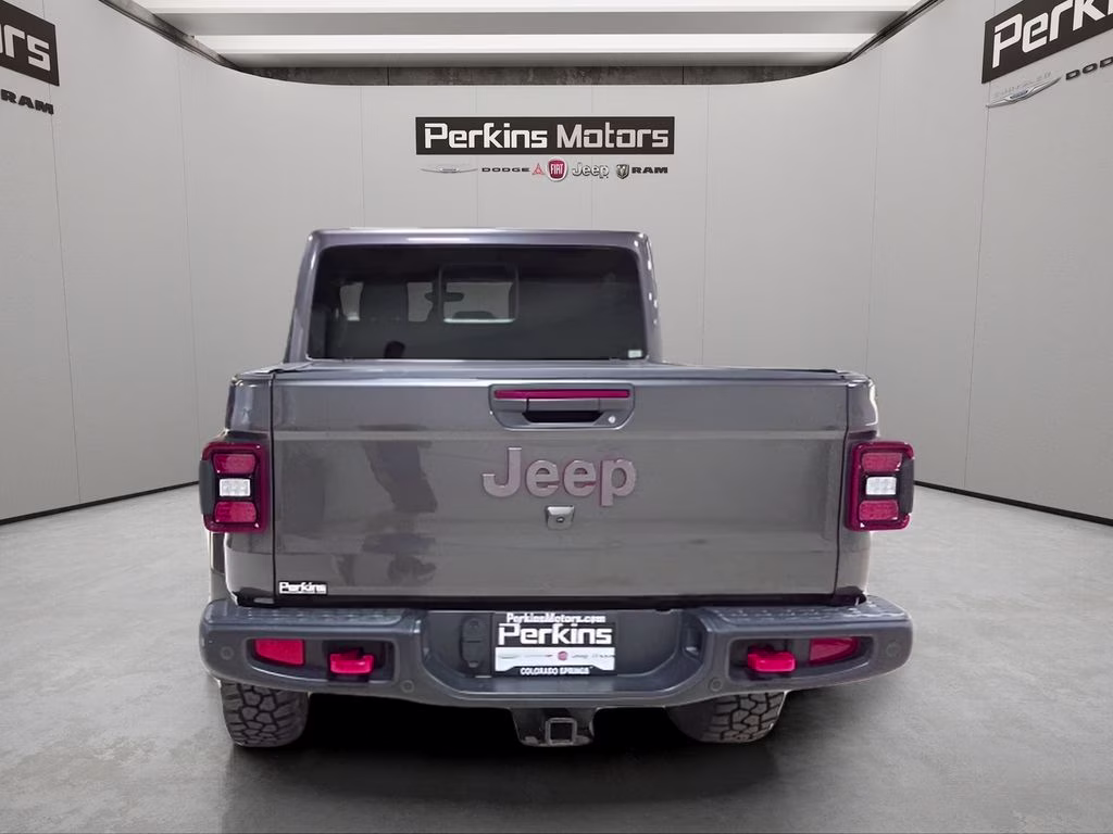 2021 Granite Crystal Metallic Clearcoat Jeep Gladiator Rubicon 4X4 Truck