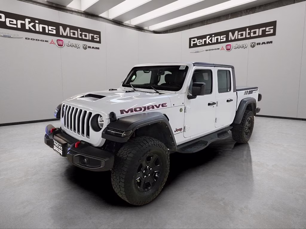 2022 Bright White Clearcoat Jeep Gladiator Mojave 4X4 Truck