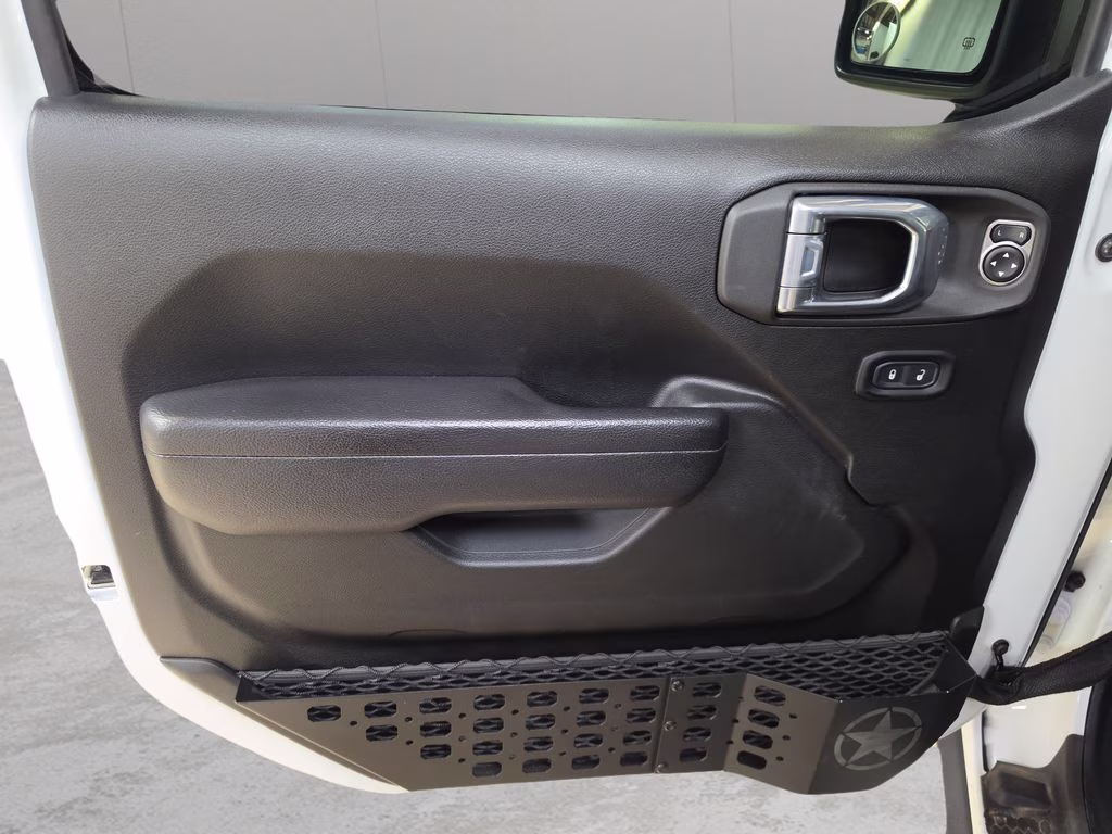 2022 Bright White Clearcoat Jeep Gladiator Mojave 4X4 Truck