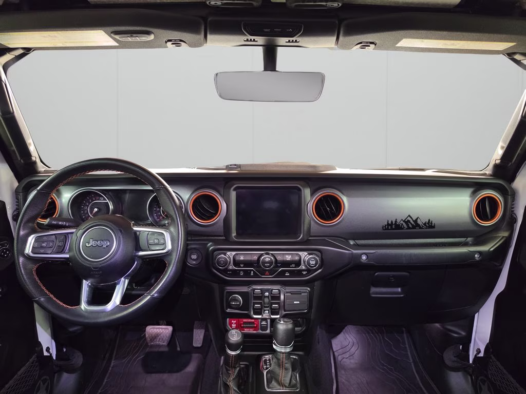 2022 Bright White Clearcoat Jeep Gladiator Mojave 4X4 Truck
