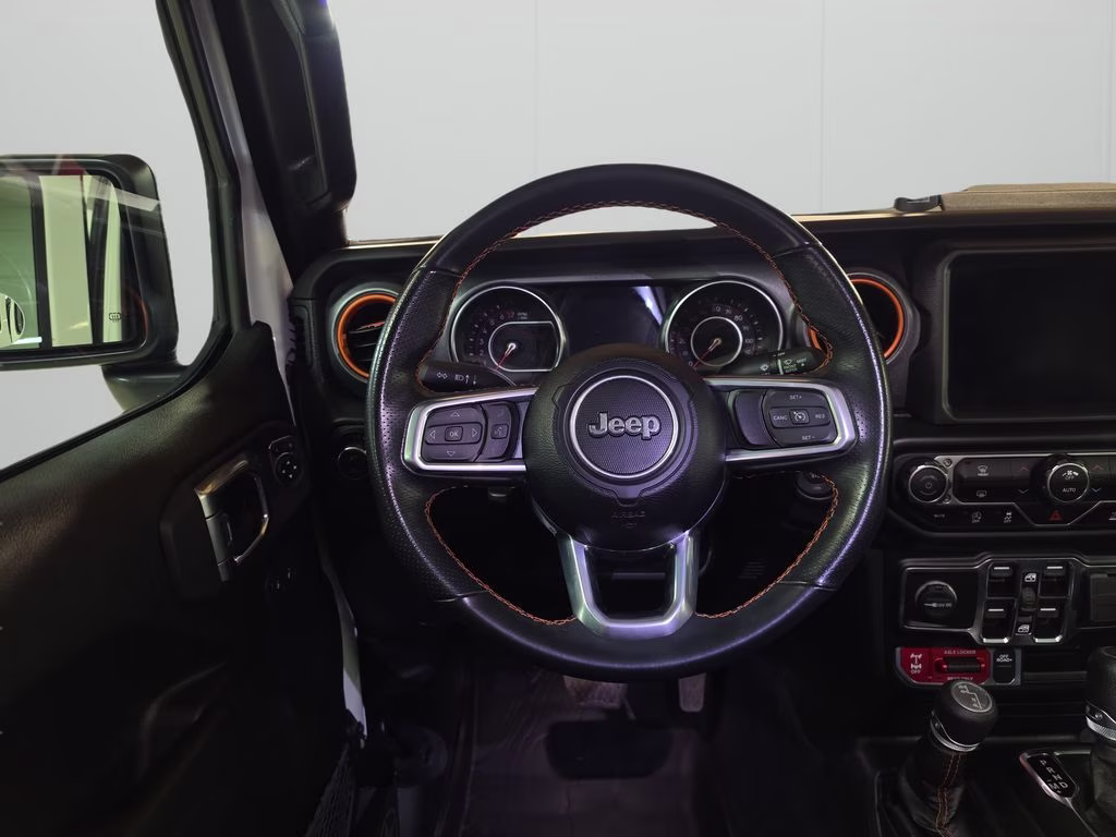 2022 Bright White Clearcoat Jeep Gladiator Mojave 4X4 Truck