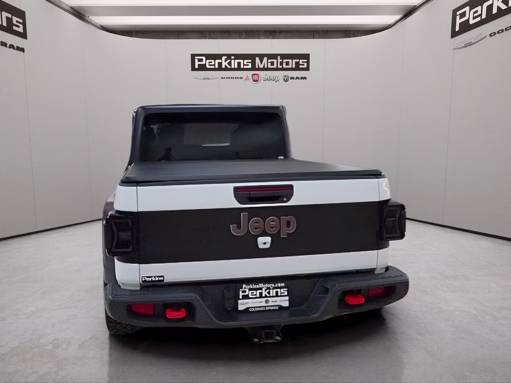 2022 Bright White Clearcoat Jeep Gladiator Mojave 4X4 Truck
