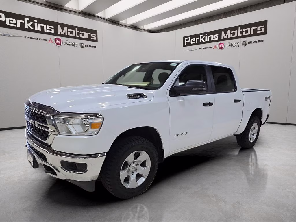 2024 Bright White Clearcoat Ram 1500 Big Horn/Lone Star 4X4 Truck