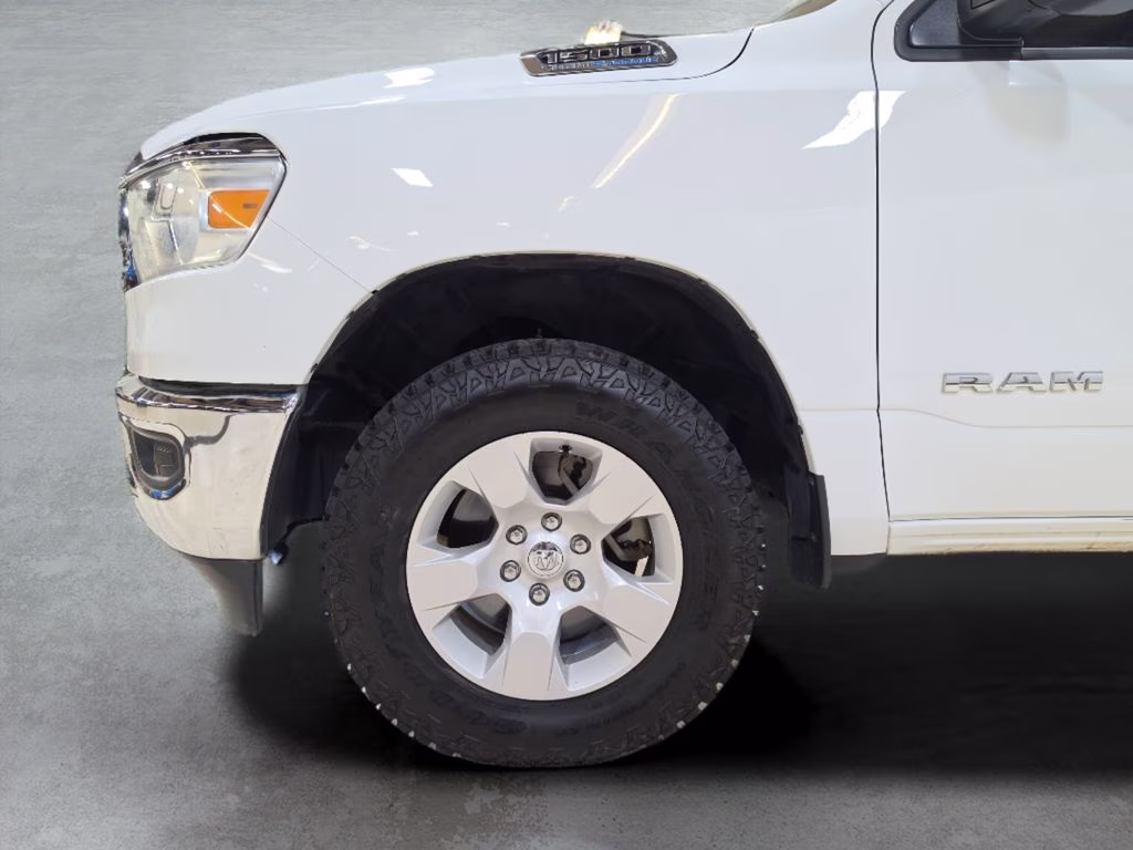 2024 Bright White Clearcoat Ram 1500 Big Horn/Lone Star 4X4 Truck