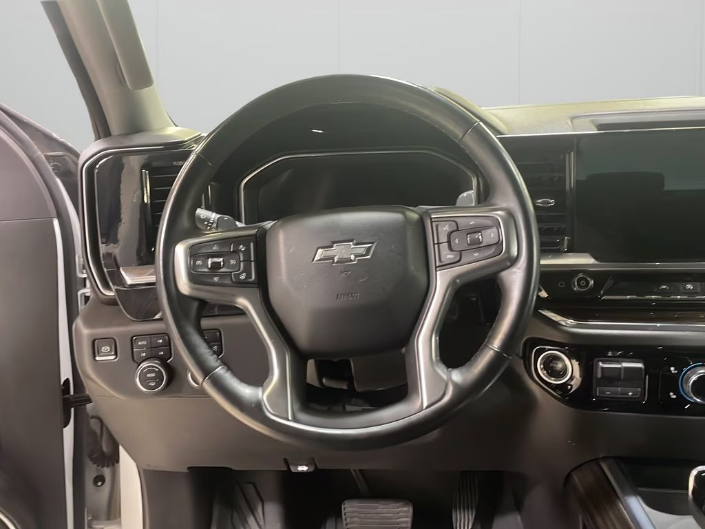 2024 Summit White Chevrolet Silverado 1500 LT Trail Boss 4X4 Truck