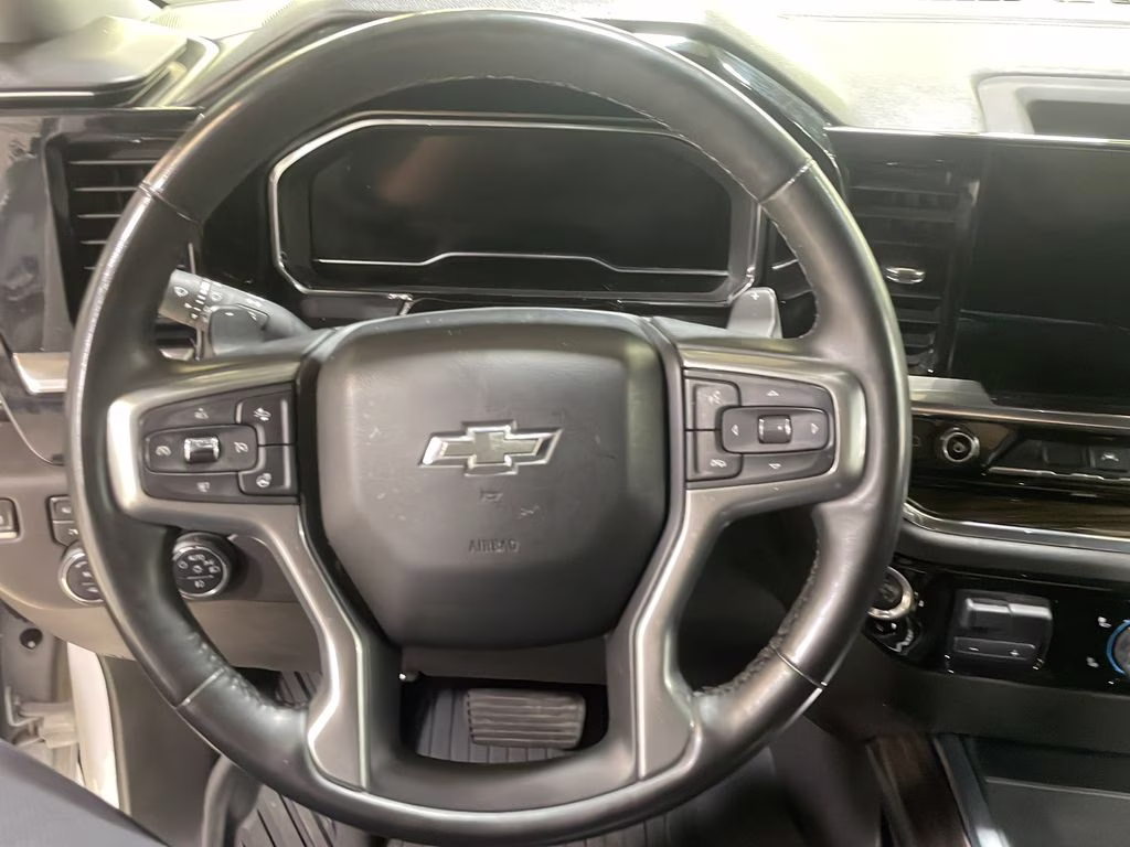 2024 Summit White Chevrolet Silverado 1500 LT Trail Boss 4X4 Truck
