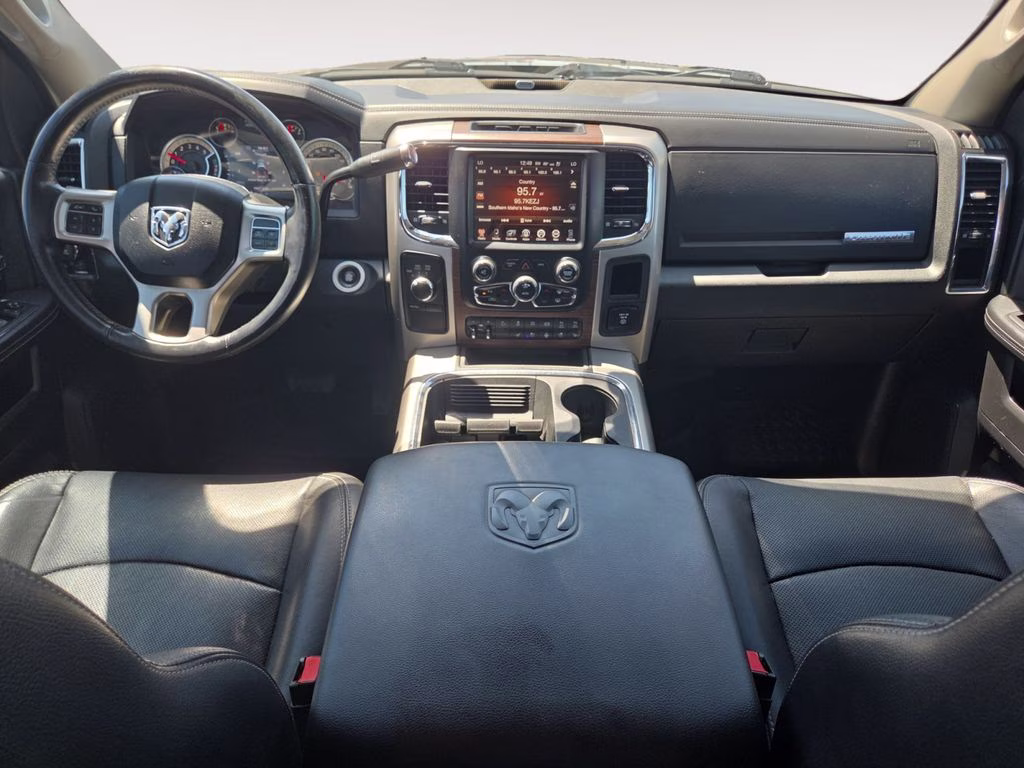 2017 Brilliant Black Crystal Pearlcoat Ram 2500 Laramie 4X4 Truck
