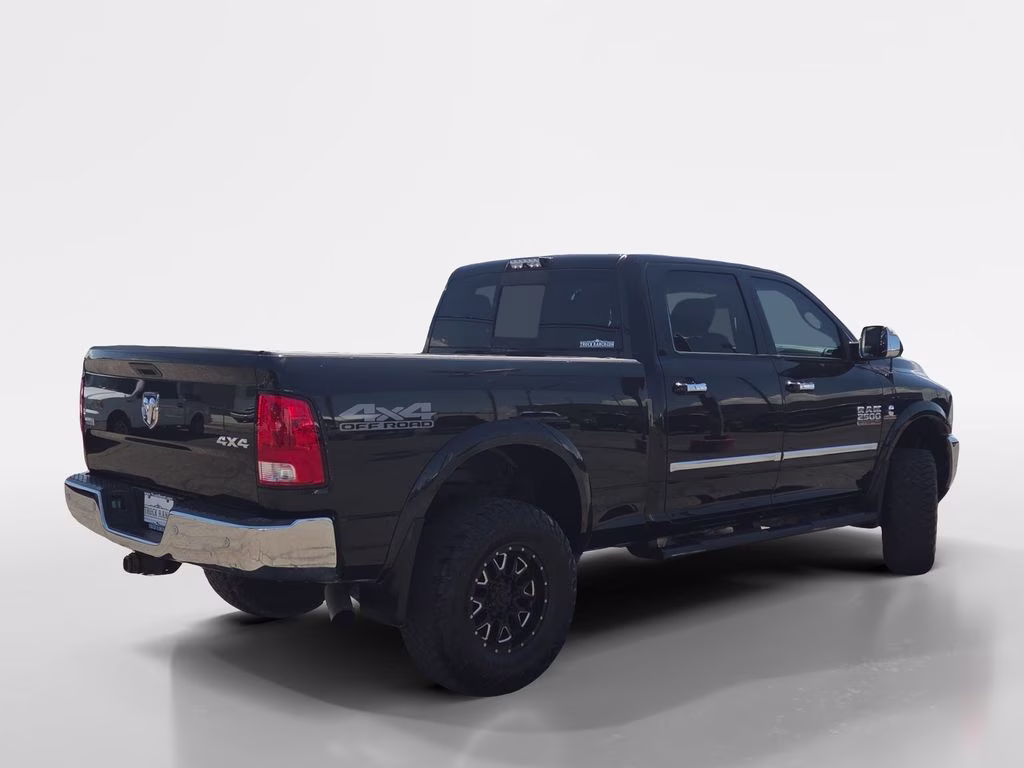 2017 Brilliant Black Crystal Pearlcoat Ram 2500 Laramie 4X4 Truck