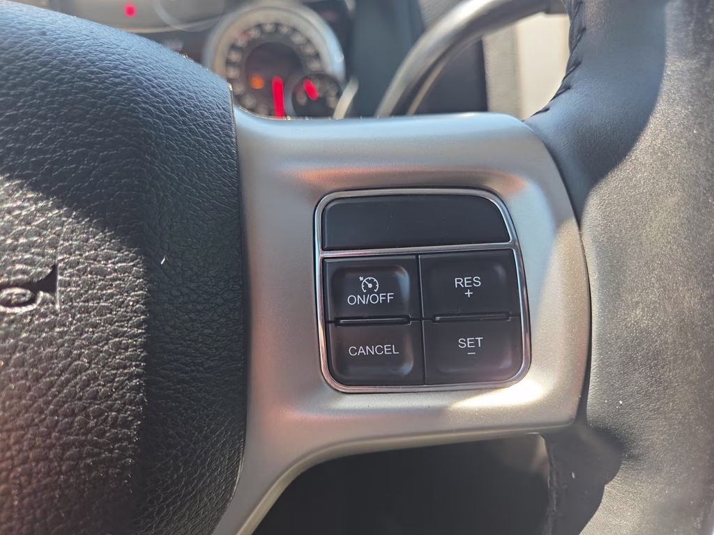 2017 Brilliant Black Crystal Pearlcoat Ram 2500 Laramie 4X4 Truck
