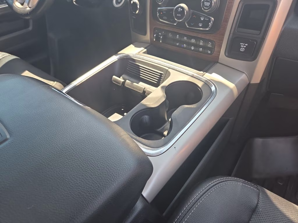 2017 Brilliant Black Crystal Pearlcoat Ram 2500 Laramie 4X4 Truck