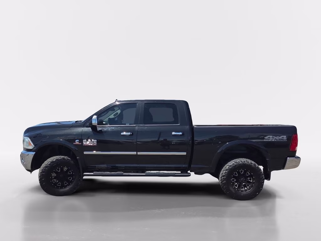 2017 Brilliant Black Crystal Pearlcoat Ram 2500 Laramie 4X4 Truck