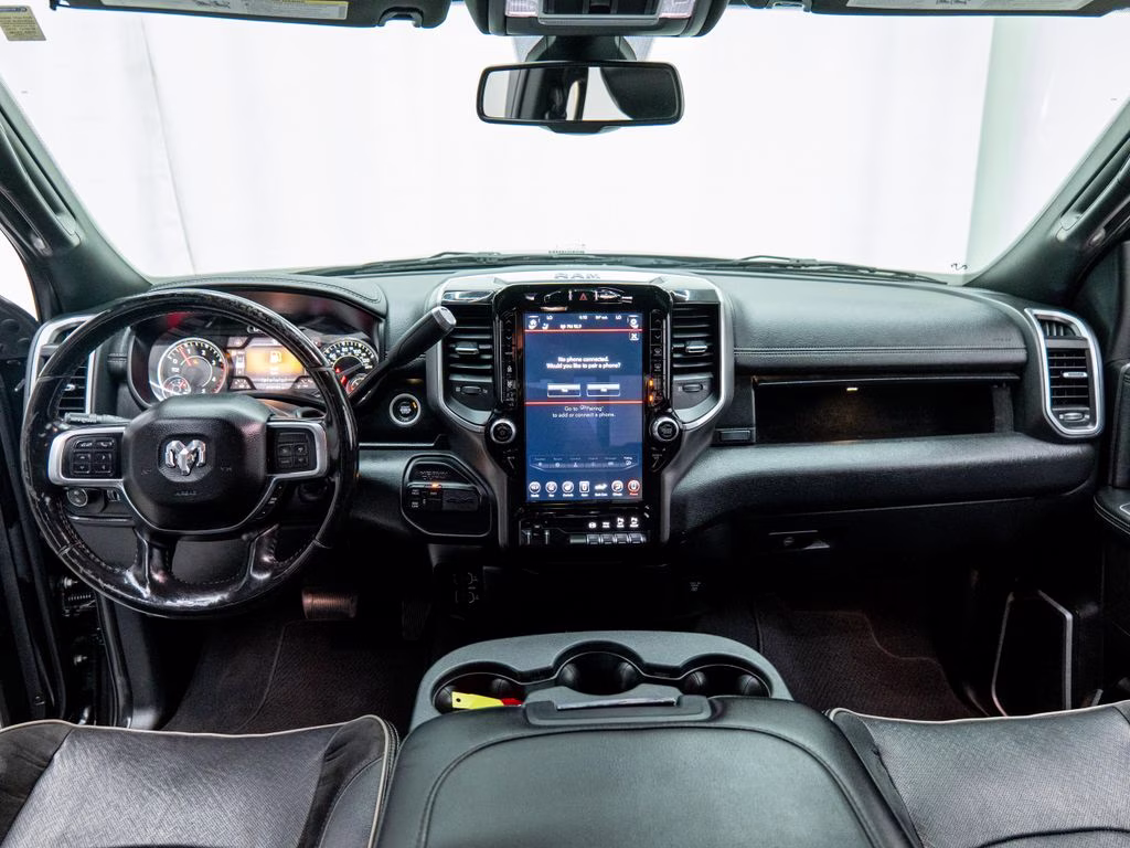 2020 Diamond Black Crystal Pearlcoat Ram 3500 Laramie 4X4 Truck