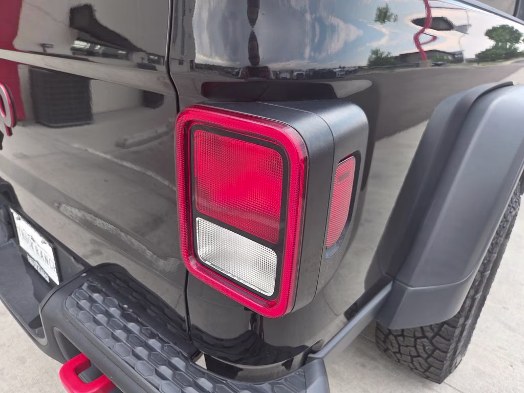 2020 Black Clearcoat Jeep Gladiator Rubicon 4X4 Truck