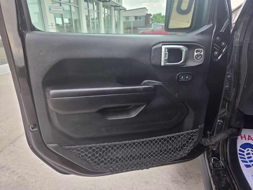 2020 Black Clearcoat Jeep Gladiator Rubicon 4X4 Truck
