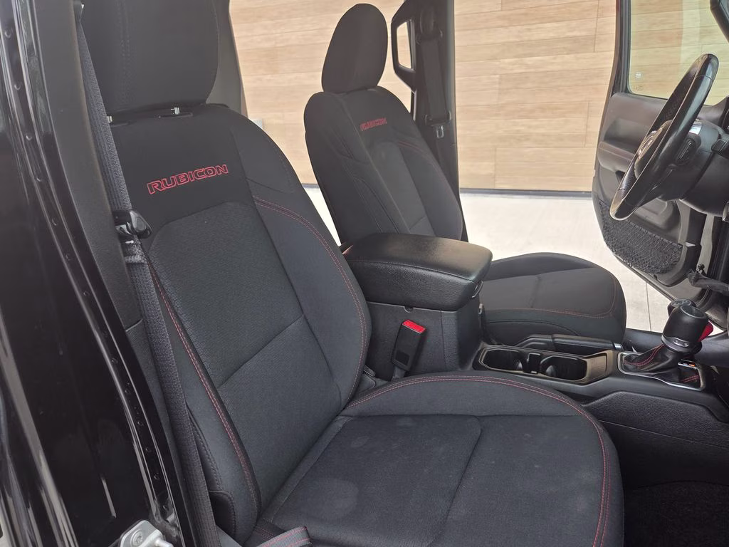 2020 Black Clearcoat Jeep Gladiator Rubicon 4X4 Truck