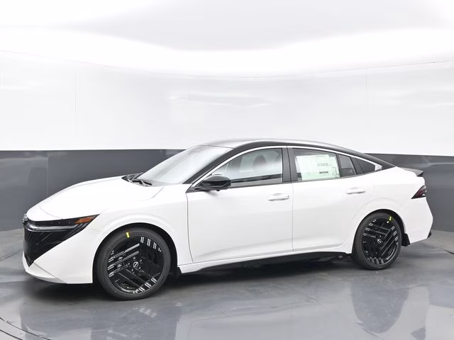 2026 Aspen White/Super Black Nissan Sentra SR FWD Sedan