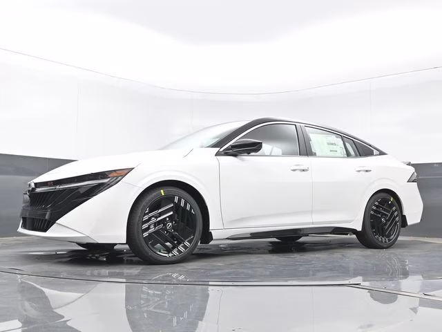 2026 Aspen White/Super Black Nissan Sentra SR FWD Sedan