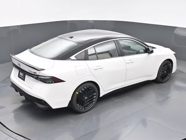 2026 Aspen White/Super Black Nissan Sentra SR FWD Sedan