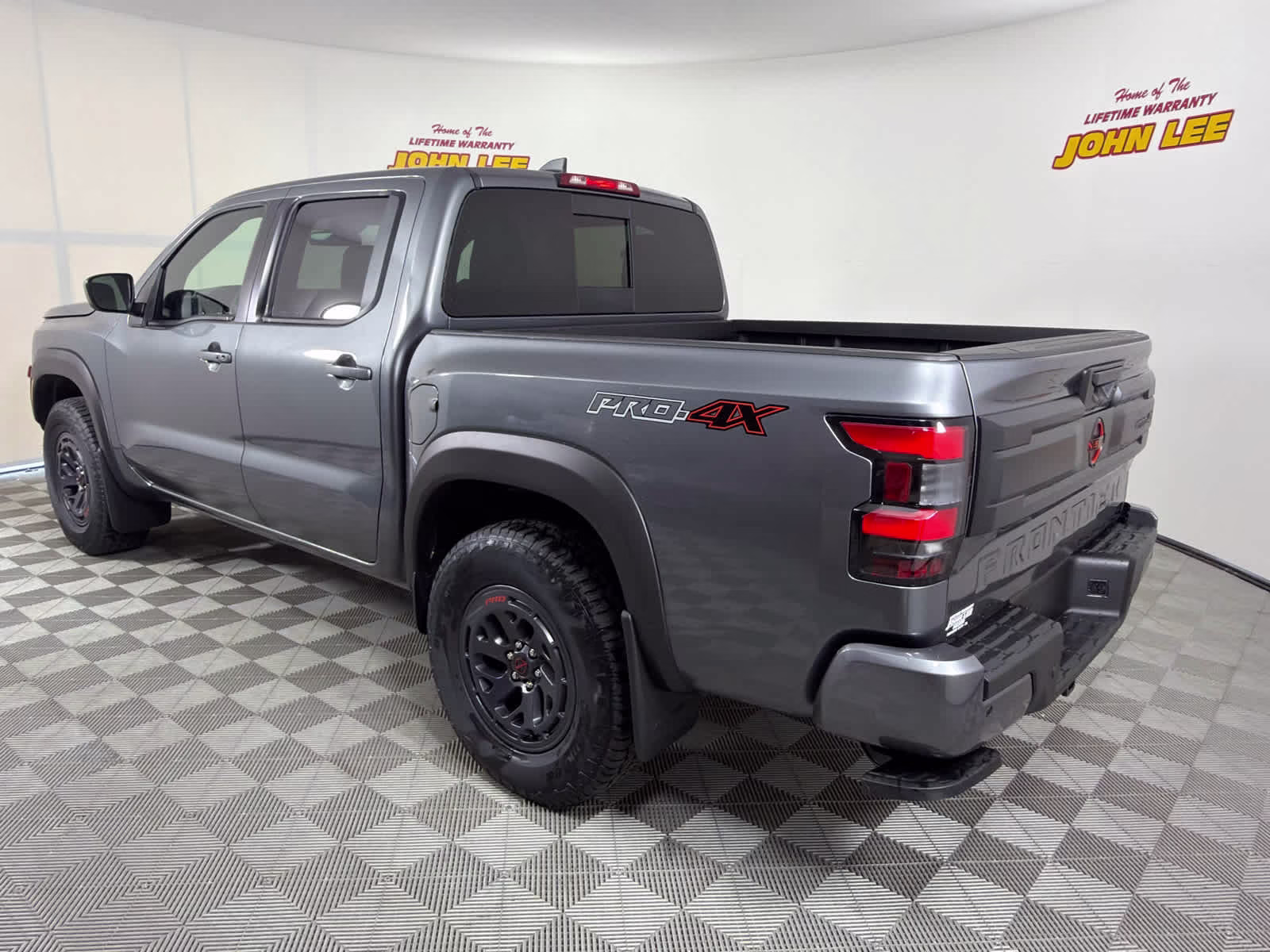 2026 Gun Metallic Nissan Frontier PRO-4X 4X4 Truck