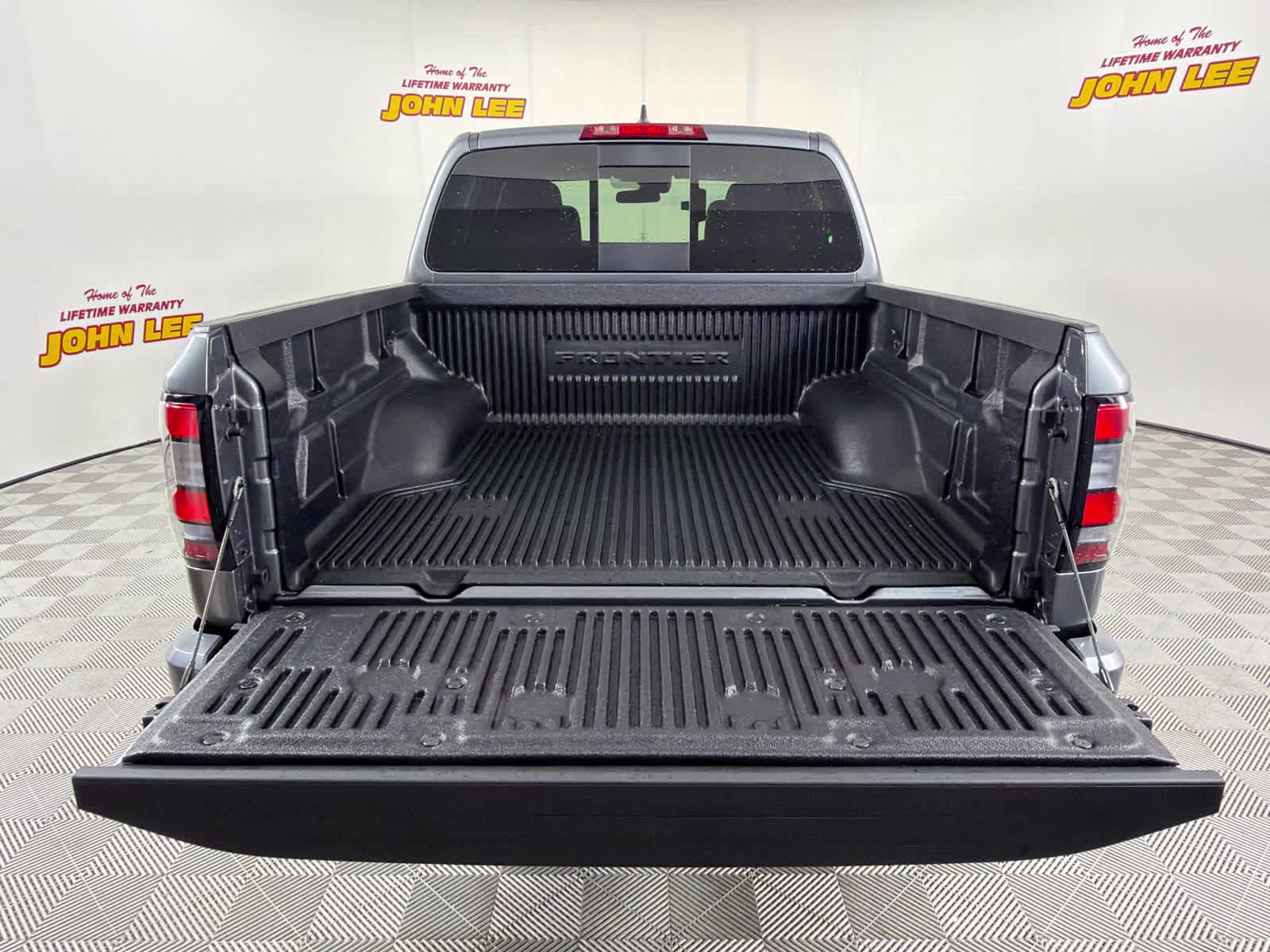 2026 Gun Metallic Nissan Frontier PRO-4X 4X4 Truck