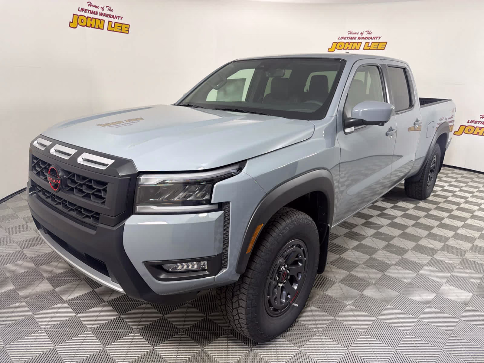 2026 Nissan Frontier PRO-4X Crew Cab 4X4 LWB's photo