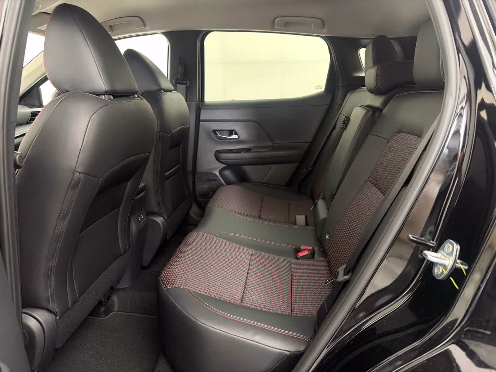 2026 Super Black Nissan Kicks SR FWD SUV